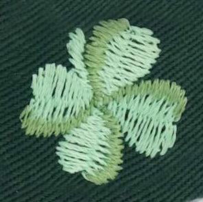 Clover Embroidered Lady Bow Collar